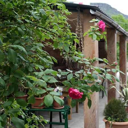 אלוורדי Iris B&B In Debed Canyon מראה חיצוני תמונה