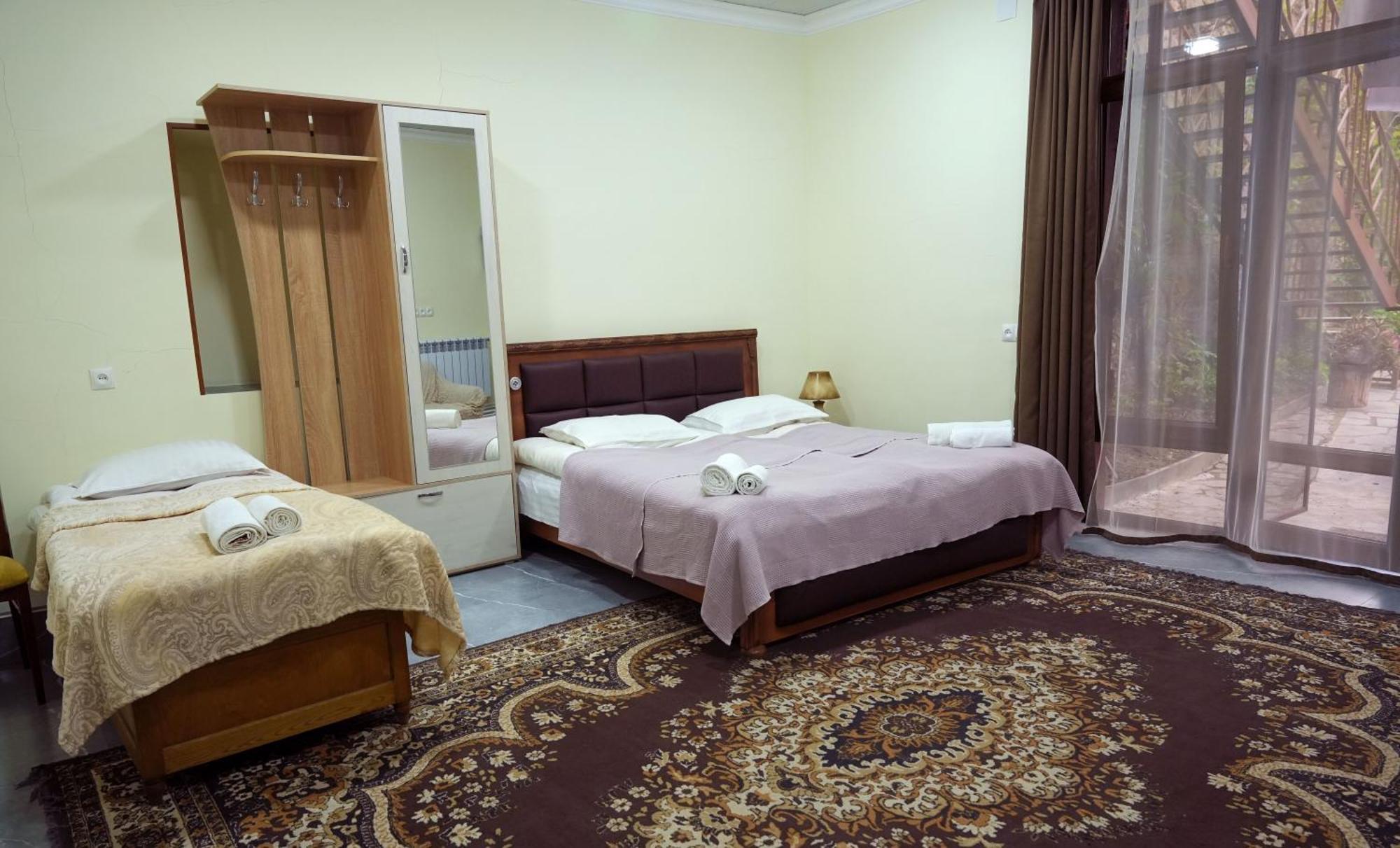 אלוורדי Iris B&B In Debed Canyon מראה חיצוני תמונה